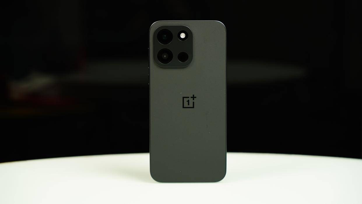 一加发布Turbo 6系列手机 性能续航双提升-第2张图片